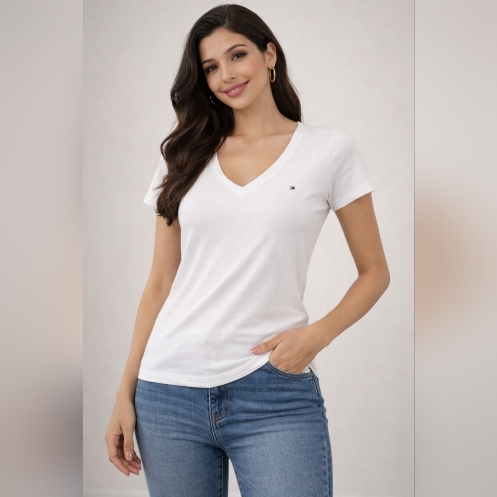 Tommy Hilfiger White V-Neck Short Sleeve T-Shirt | Women’s Medium